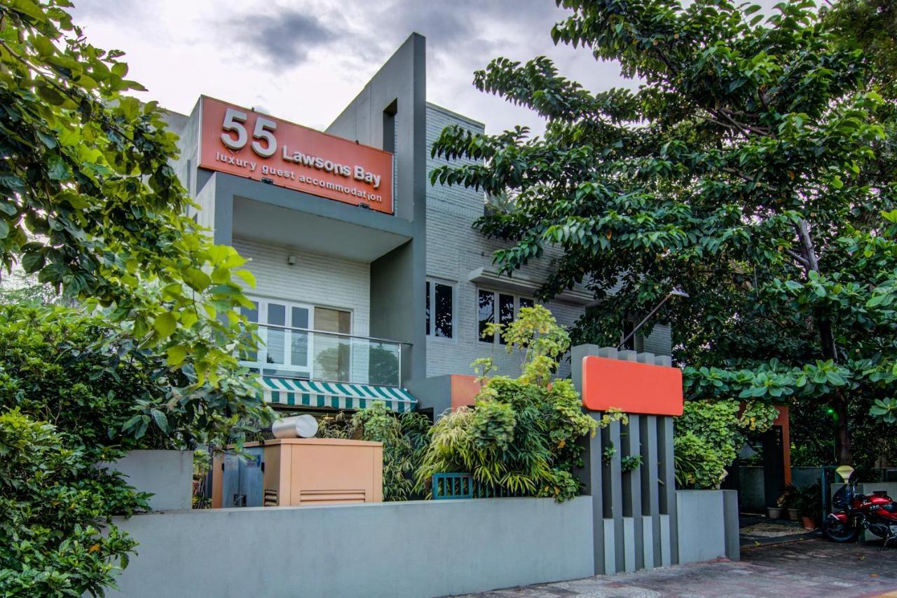 Oyo Hotel 55 Lawsons Bay Jalāripeta Esterno foto